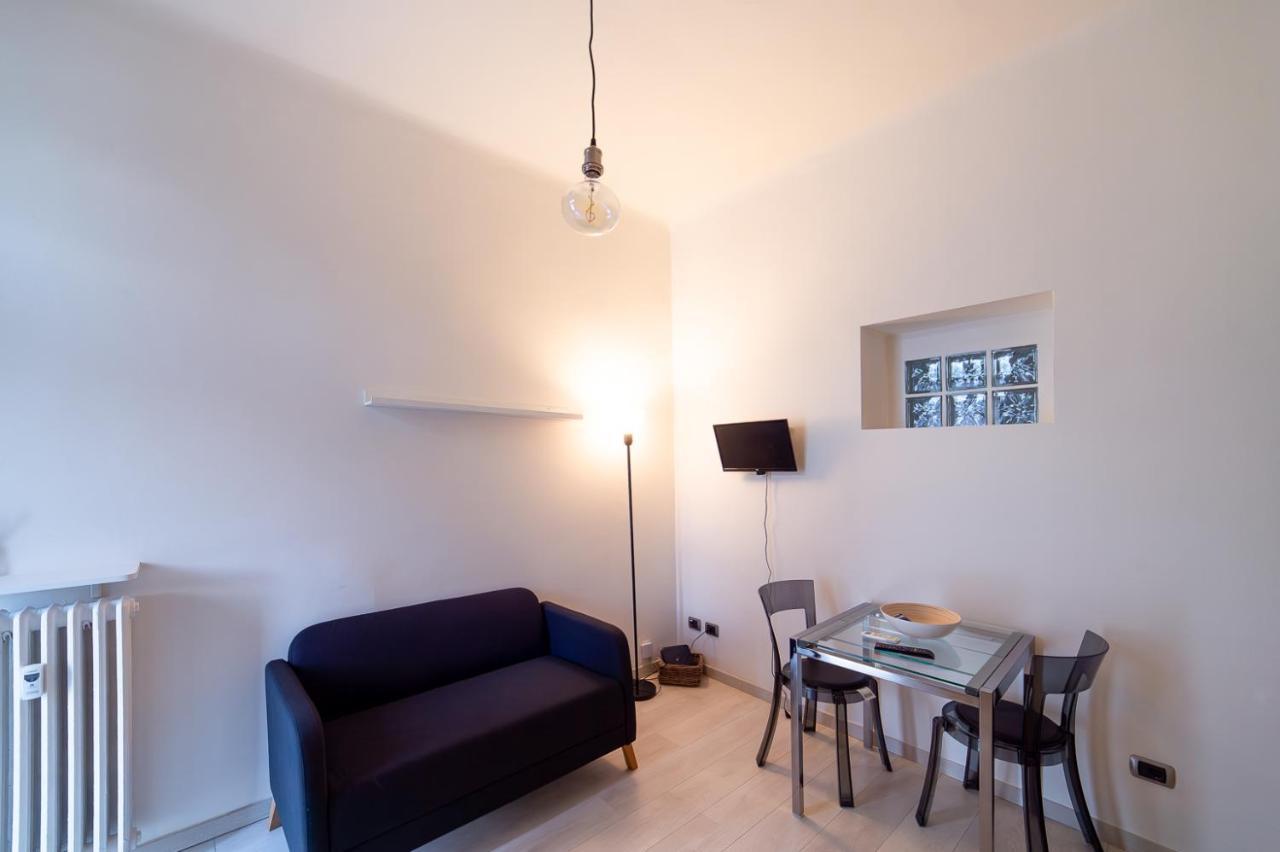Hbhall Sempione Apartment Milão Exterior foto